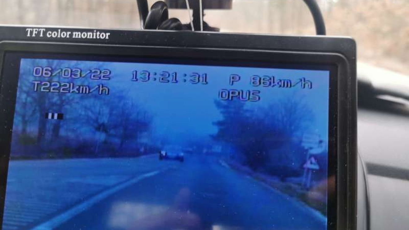 1.500 de polițiști cu aproximativ 300 de aparate radar vor acționa pe șosele în acest weekend