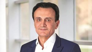 Șeful AstraZeneca, replică pentru Comisia Europeană:  UE a comandat vaccinurile cu trei luni mai târziu decât Marea Britanie, dar se aştepta ca livrările să aibă loc cam în acelaşi timp