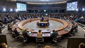 NATO a avertizat Rusia să renunțe la politica sa externă agresivă și să coopereze cu Occidentul sau să se confrunte cu o alianță militară pregătită pentru conflict – Financial Times