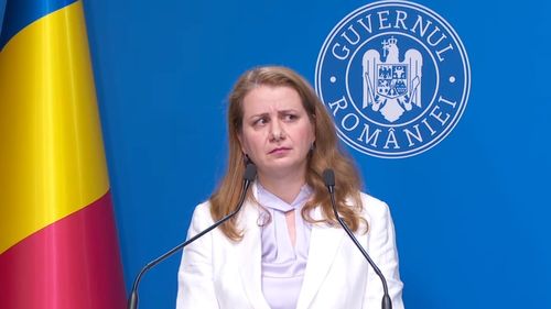 Aritmetica ministrului Ligia Deca, în cazul toaletelor din curtea școlilor. Anul trecut erau 180 de școli cu latrină, anul acesta mai sunt 189, după ce în ultimul an pentru 62 de școli au fost construite WC-uri în interior