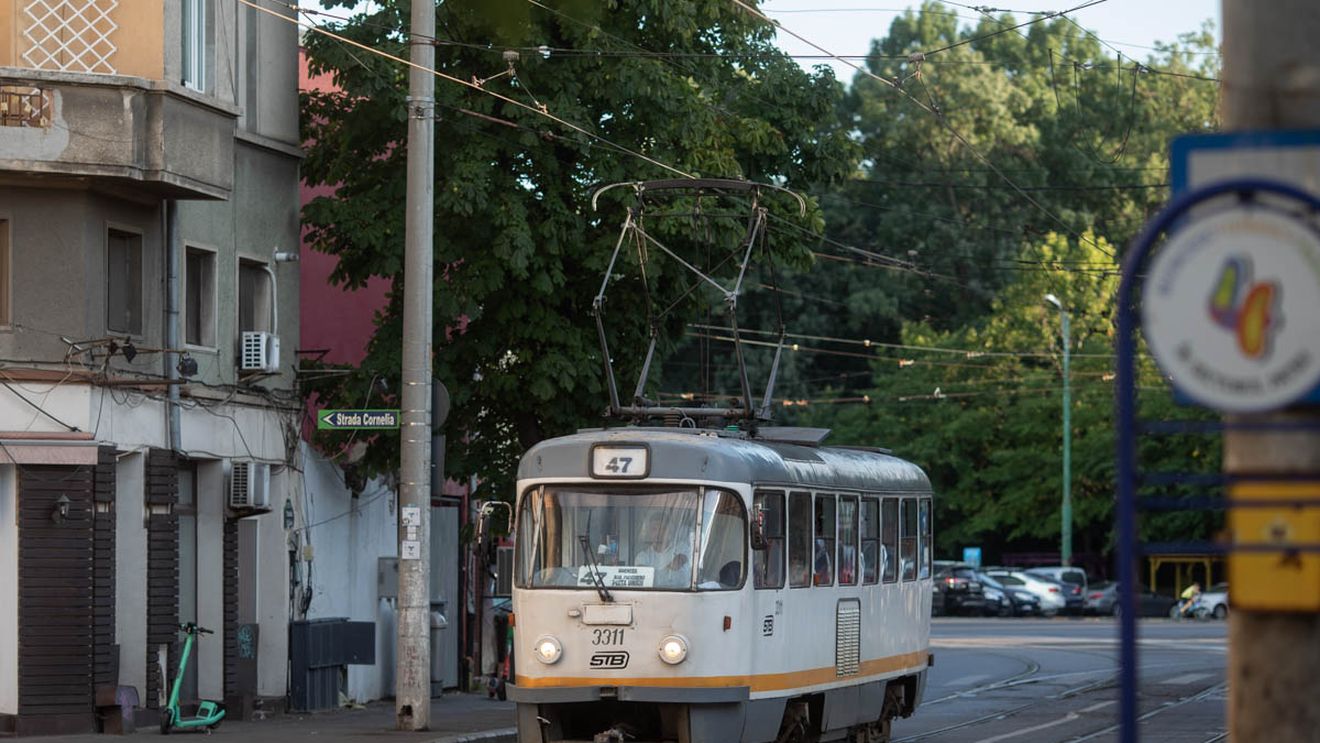 Tramvaiele liniilor 7 şi 12 din București vor circula pe trasee modificate începând de miercuri