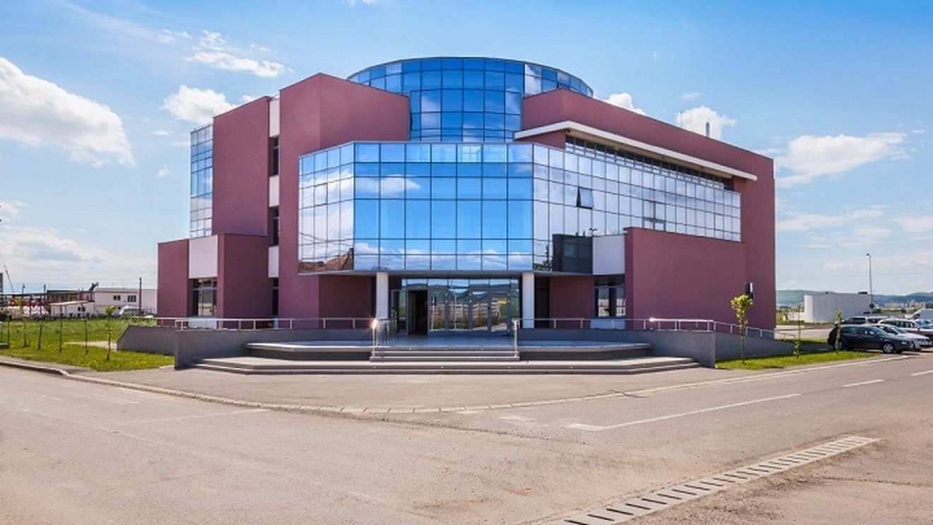 Investiție străină de 3 milioane de euro în Covasna: o companie norvegiană care fabrică macarale maritime a concesionat teren în Parcul Industrial de la Sfântu Gheorghe