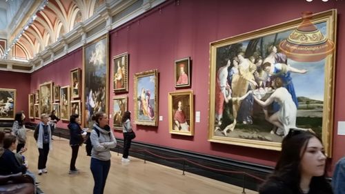 National Gallery din Londra, nevoită să stea deschisă toată noaptea ca urmare a succesului expoziţiei lui Van Gogh
