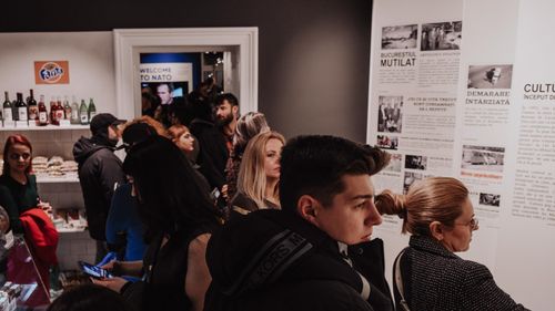 Se redeschide expoziția “Țara din care venim. Primii 35 de ani” cu ocazia celor mai importante alegeri prezidențiale din România