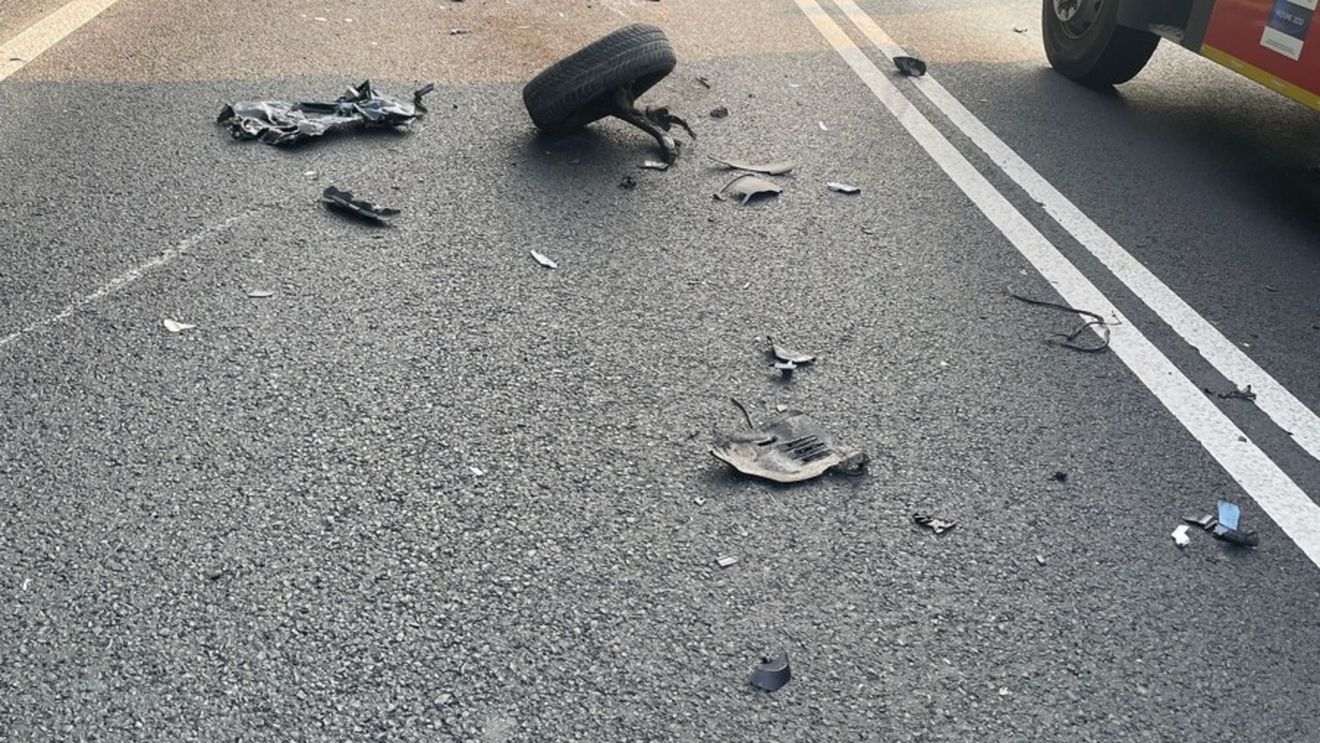 Accident la Hula Bradului, între Brașov și Sibiu / Cinci persoane rănite / Traficul a fost reluat după o oră de la producerea accidentului