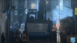 Un imobil de trei etaje, evacuat marţi din motive de precauţie, s-a prăbuşit în noaptea de vineri spre sâmbătă în centrul oraşului Toulouse din sud-vestul Franţe
