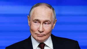 Noi documente indică faptul că Epstein a încercat să se apropie de oficialii ruși, inclusiv de Putin