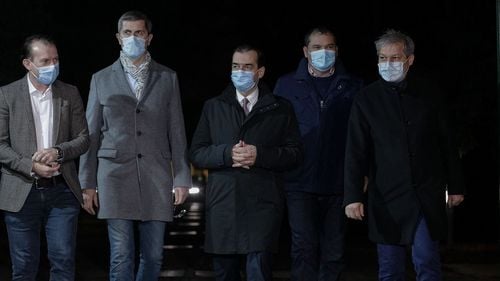 Cioloș: USR are varianta negocierii cu PNL fără Florin Cîțu premier sau varianta Opoziției / Un guvern de tehnocrați nu e pe radarul nostru