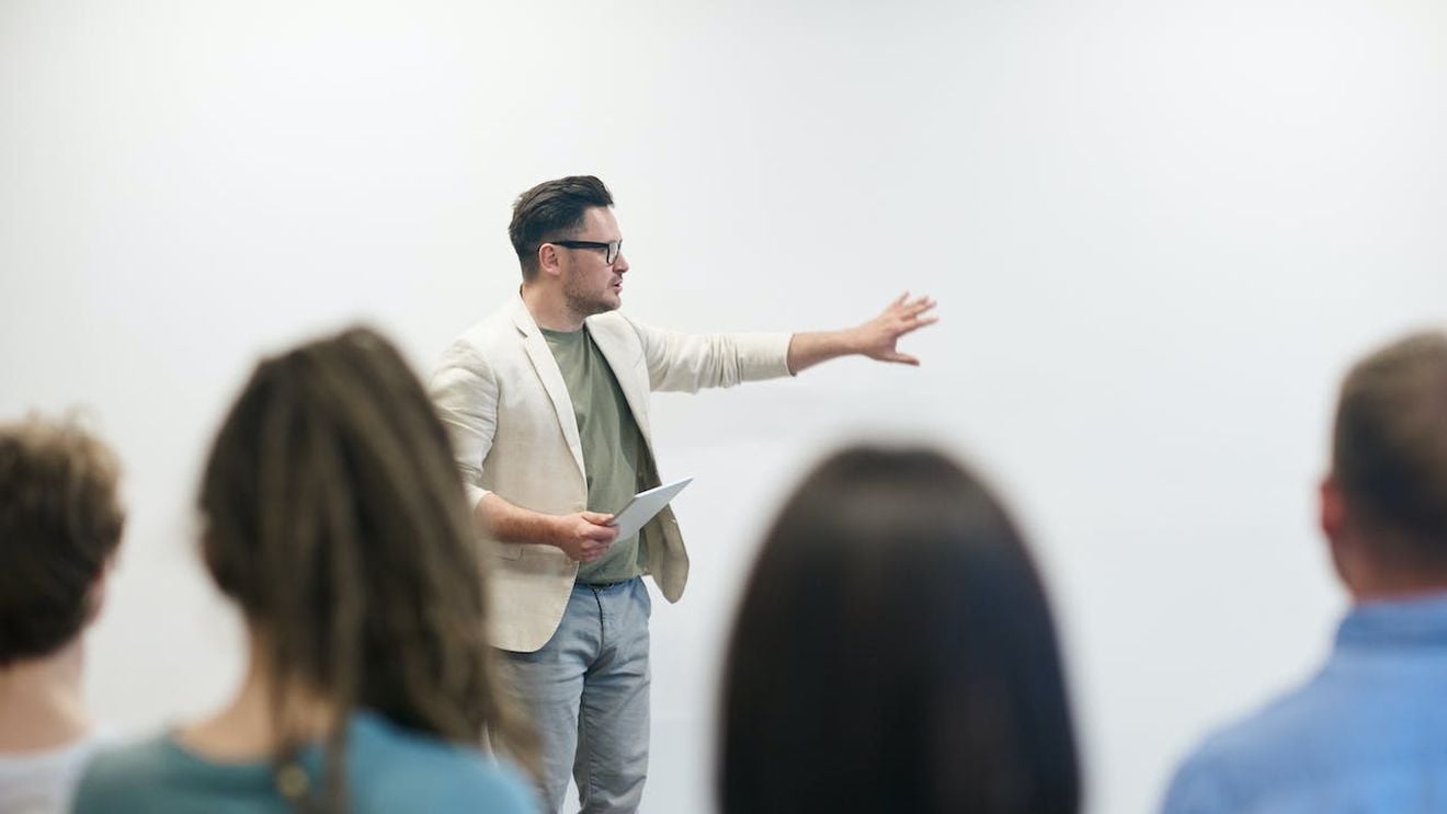 Când am propus evaluarea profesorilor titulari la 5 ani, nu m-am referit că dai încă o dată un examen de titularizare, spune Daniel David: La 5 ani, evaluarea este sumativă