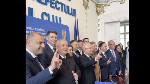 PNL Cluj a depus listele de candidați pentru alegerile parlamentare / Emil Boc: Două misiuni vor avea parlamentarii liberali clujeni / Cine sunt candidații cu locuri eligibile