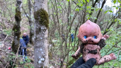 GALERIE FOTO Ecologizare cu voluntari, în Piatra Craiului/ 300 de saci de gunoaie strânse de cercetași și alte ONG-uri, pentru a marca „Ziua Pământului”