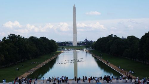Jefferson Memorial și statuia lui Cristofor Columb, printre monumentele pe care oficialii democrați din Washington DC vor să le redenumească sau să le relocheze din cauza legăturilor cu sclavia / Casa Albă: Nu atât timp cât Trump e președinte