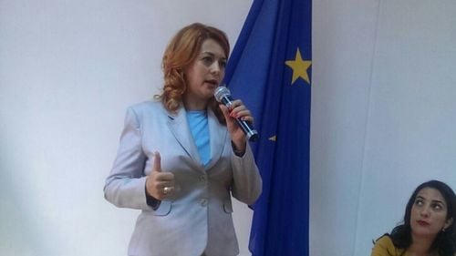 Sindicaliştii din MAE reclamă ”umilirea publică” a profesioniştilor din diplomaţie prin numirea unui medic ginecolog în funcţia de consul general al României la Bilbao / Ei cer publicarea criteriilor care au stat la baza numirii