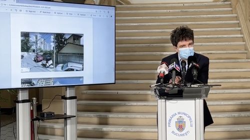 Nicușor Dan, despre angajatul surprins de camere cum fugea cu documente, după controlul desfășurat la Direcția de Urbanism: A fugit până la Primăria Sectorului 3, unde s-a angajat deja prin transfer