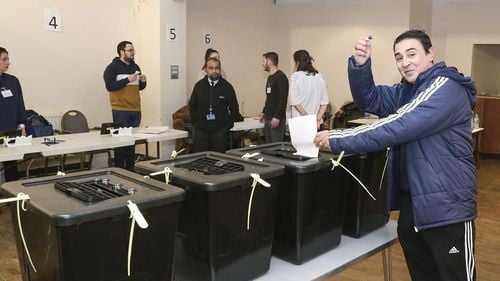 Cum se explică mobilizarea masivă la vot după o campanie leșinată?