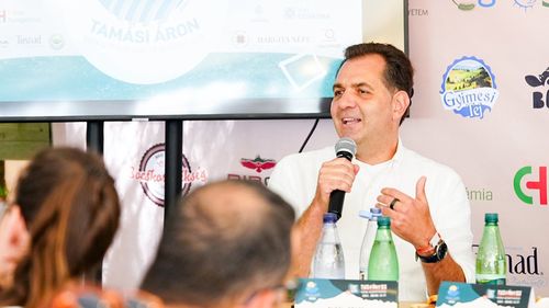 Primarul din Sfântu Gheorghe le cere directorilor instituțiilor subordonate să accepte reduceri voluntare de salariu / Unele posturi vor deveni part-time