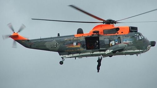 Marea Britanie trimite elicoptere în Ucraina