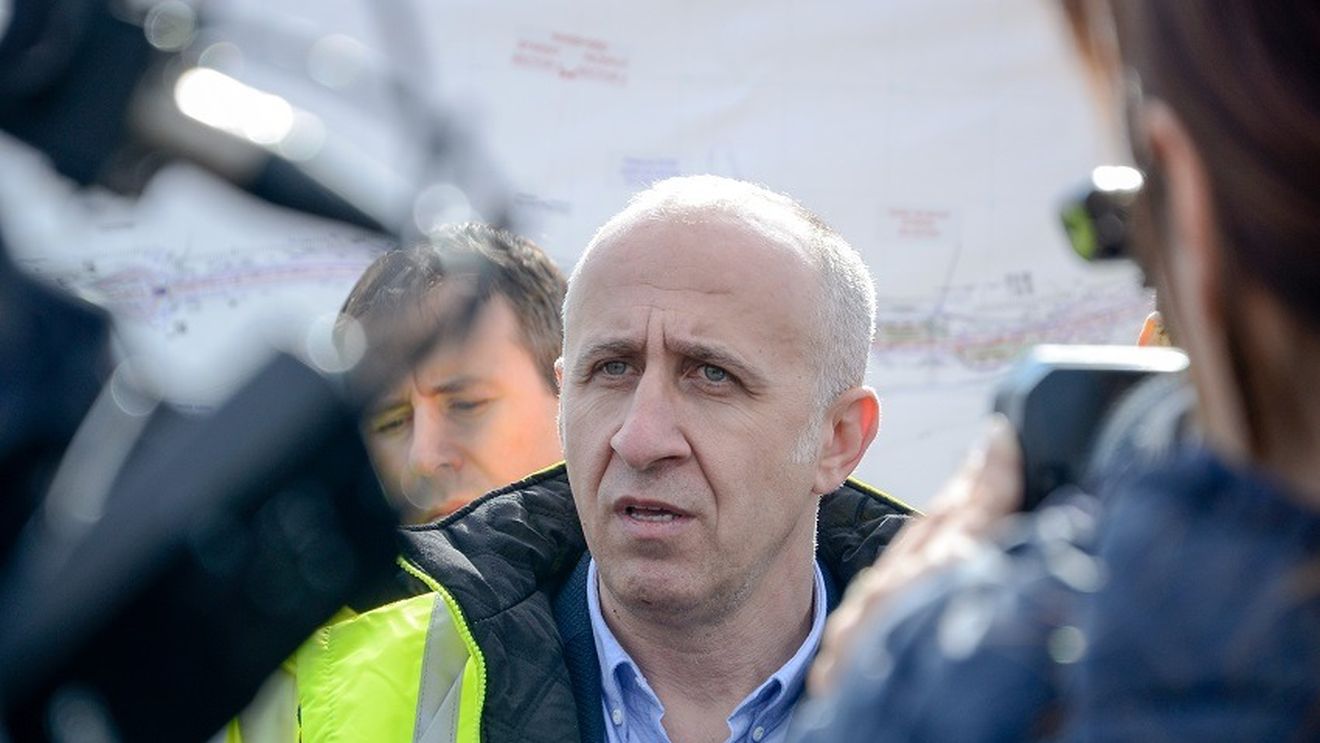 Dan Costescu, fost ministru al Transporturilor în guvernul Cioloș, numit șef la CFR Călători. El își propune să crească numărul de vagoane la peste o mie