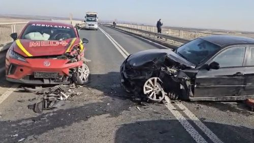 Accident cu o ambulanță în Timiș: o femeie a murit / Ea se afla în ambulanță, avea nevoie de dializă