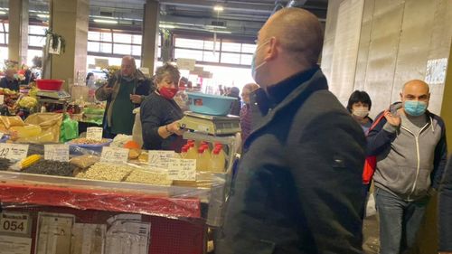 Sectorul 6: Consiliul Local dezbate proiectul privind înființarea unei entități care să administreze piețele, parcările și unitățile locative din patrimoniul Primăriei