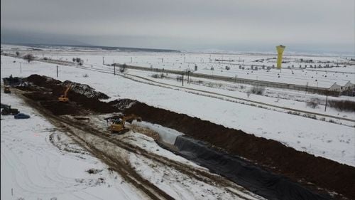 Pierderi de peste 40 de milioane de lei în urma gripei aviare, la Peneș Curcanul, Codlea / Statul român acordă despăgubiri de 30 de milioane de lei, iar proprietarii mai cer 10 milioane, în conformitate cu legea europeană