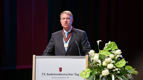 Klaus Iohannis, la ceremonia de decernare a Premiului European „Carol al IV-lea” al Federației Germanilor Sudeți