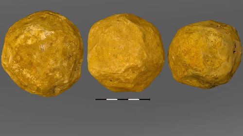STUDIU Oamenii străvechi confecţionau deliberat obiecte sferice în urmă cu 1,4 milioane de ani