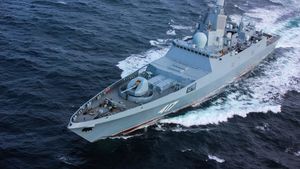 Navele de război rusești repetă focuri de artilerie în Marea Neagră
