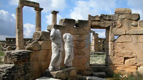 O statuie de doi metri a zeiţei Atena, cu o vechime de 2.000 de ani, descoperită în Turcia