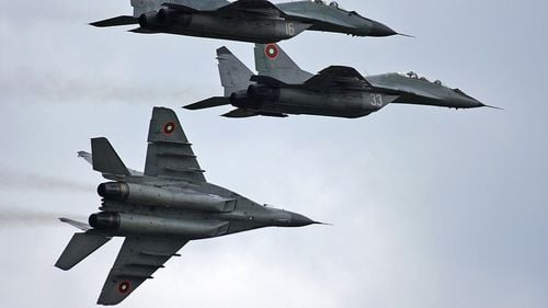 Doi piloți ai forțelor aeriene sud-coreene, puși sub acuzare pentru neglijență în serviciu după ce au bombardat un sat din greşeală / 38 de oameni au fost răniți și s-au produs importante pagube materiale