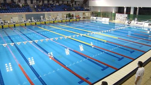 Europa Liberă: România are trei bazine olimpice de înot omologate, însă două stau închise din cauza birocrației