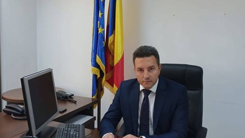 VIDEO Secretar de stat din ministerul Turismului, la o reuniune europeană, dialog în engleză cu jurnaliștii : "Nu știu, nu vorbesc o engleză prea bună, dar așteptările mele sunt să fie prietenoasă. Îmi pare rău! Pa, pa!"