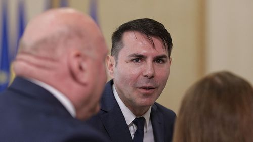 SURSE De ce s-a întors din concediul paternal judecătorul CCR Gheorghe Stan zis Geani: ca să depună și el o cerere de sesizare a Curții de Justiție a UE pe legea pensiilor magistraților