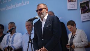 Afacerea BMW. Cum justifică Poliția Română cumpărarea a sute de BMW-uri de la prietenul lui Iohannis: Polițiștii au nevoie de mașini puternice pentru urmăririle din trafic / Alte 3 mărci auto se pliau pe cerințele tehnice, dar nu au participat la licitație - Mercedes, Jaguar și Alfa Romeo