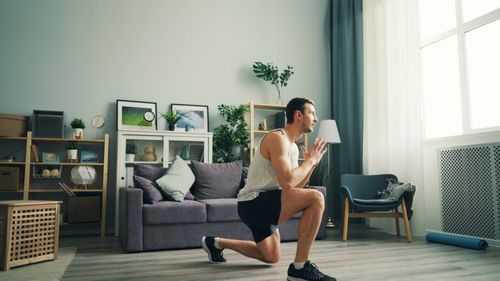Cum să vă protejați genunchii pentru viitor: exerciții și obiceiuri pentru articulații mai sănătoase