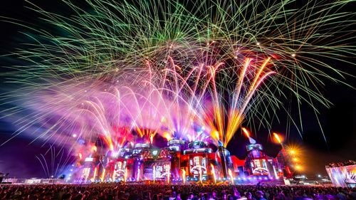 Beach, Please! 2025 a anunțat datele de final: 500 de mii de participanți, ceea ce îl face „cel mai mare festival din Europa și cel mai mare festival de hip-hop din lume”.