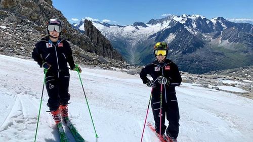 Avalanșă în Alpii elvețieni: Nouă schiori au fost răniți și au ajuns cu elicopterele la spital