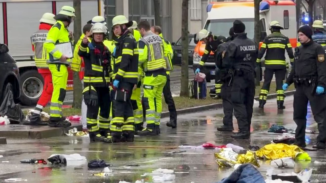 O femeie de 37 de ani și fiica ei de 2 ani, rănite în atacul de la Munchen, au decedat