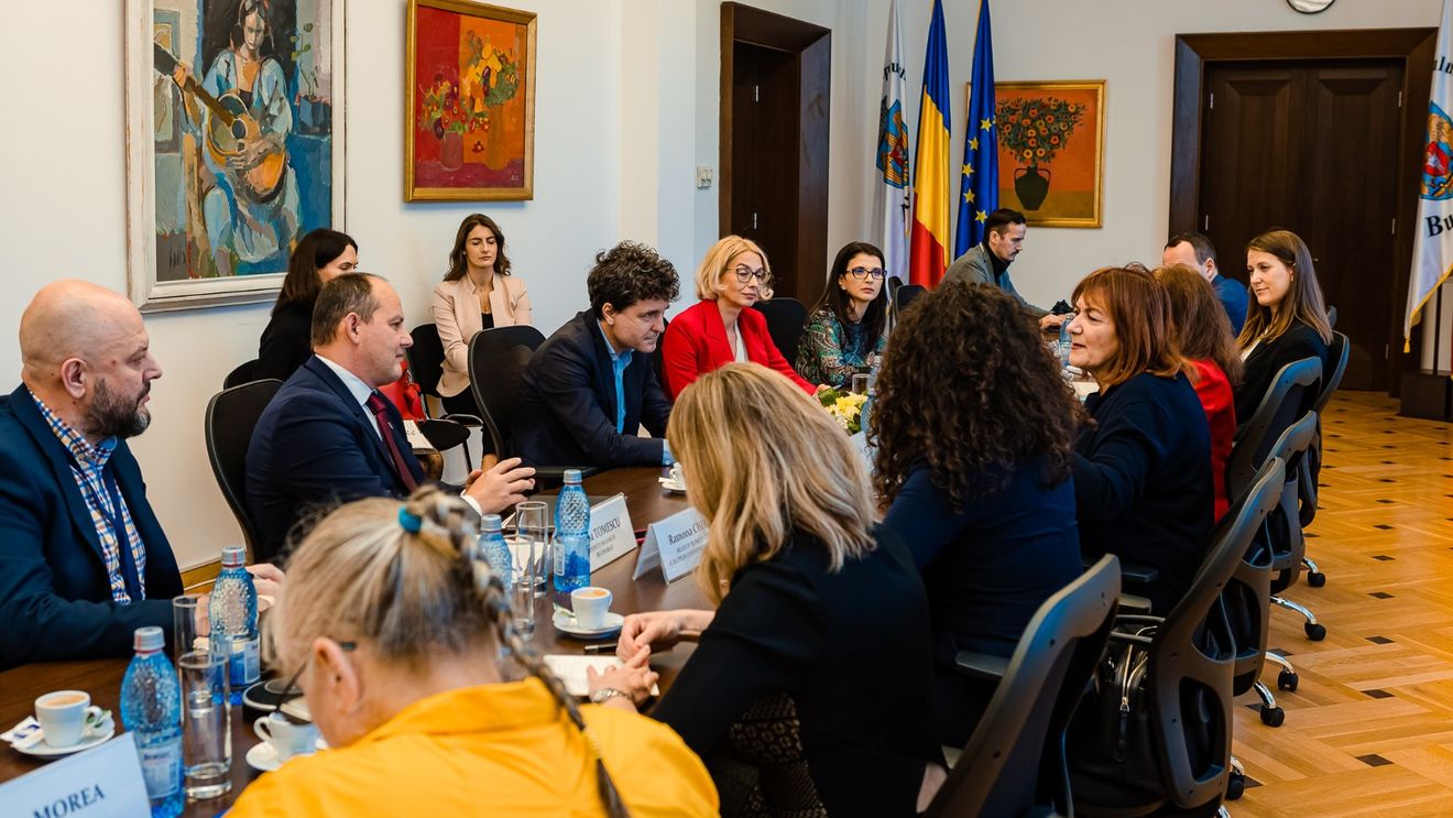 Nicuşor Dan, în discuția cu vicepreşedintele Comisiei Europene, Dubravka Suica, despre gestionarea fluxului de refugiați din Ucraina