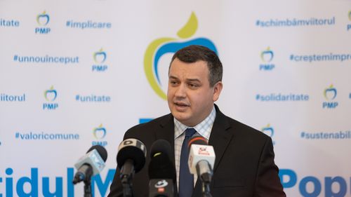 Premierul desemnat Eugen Tomac se întâlnește azi cu Ilie Bolojan, Dominic Fritz și Sorin Grindeanu pentru a găsi o majoritate. PNL și USR au anunțat că nu sprijină un guvern din care face parte PSD