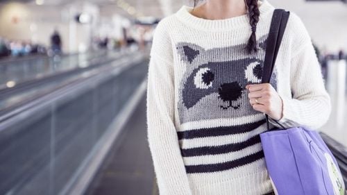 BNR: “La penuria ofertei de forță de muncă contribuie și emigrația masivă în rândul tinerilor”. În 2017, au plecat din România 300 de tineri pe zi