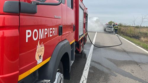Vaslui: Incendiu la firele electrice subterane de pe B-dul Republicii, în municipiul Bârlad