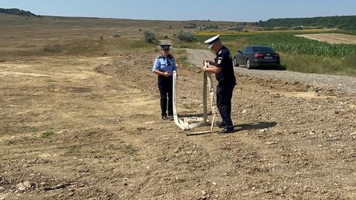 Un botoșănean, prins în timp ce fura apă din rețeaua publică pentru a alimenta un iaz / Descoperirea a fost făcută după ce a scăzut presiunea alimentării cu apă în localitate