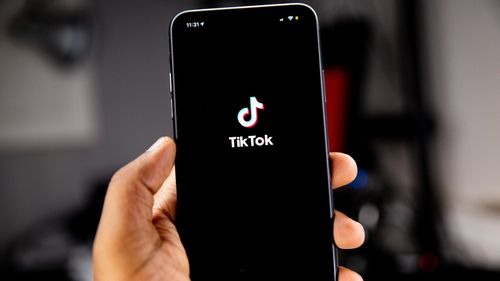 Cariere alese de pe TikTok/ De ce apelează tinerii la TikTok pentru sfaturi de carieră?