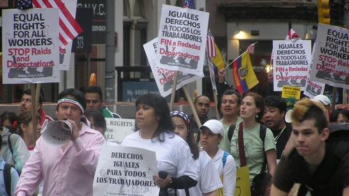 Trump oferă protecție unor imigranți în schimbul banilor pentru zid. Mingea e în terenul democraților