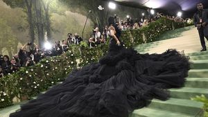 Beyoncé, Bezos, bijuterii și bustiere: ce trebuie să știi despre Met Gala 2026