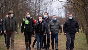 Sărbătoarea Floriilor - Premierul Florin Cîţu: Cadoul pe care mi-l doresc este să revenim la normalitate