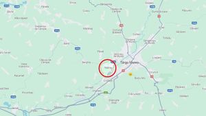 O piesă dintr-un avion de agrement a căzut în Mureș, lângă o grădiniță. Nu există victime