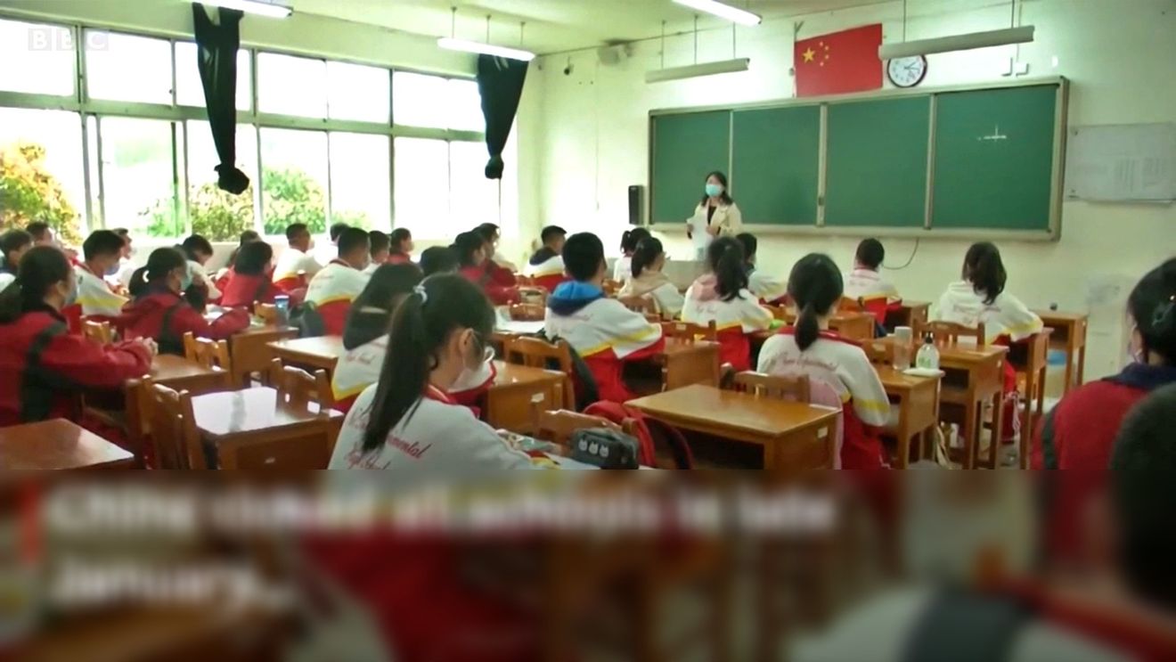Bejing: Brățări electronice de monitorizare Covid-19 pentru elevii care se întorc la școală