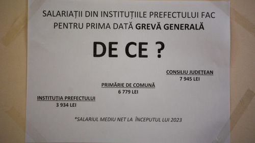 Funcţionarii din mai multe prefecturi din ţară se află în grevă luni / Angajații se plâng de nivelul salarizării, pe care îl consideră mai mic în comparaţie cu alte funcţii publice / Un consilier superior cu o vechime în muncă de peste 20 de ani are un salariu net de 4.000 – 4.200 lei lunar
